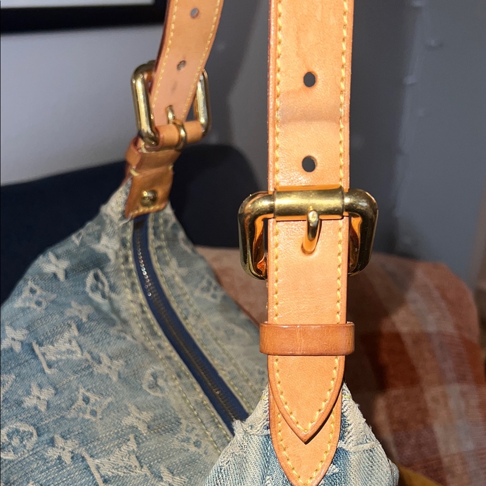 LOUIS VUITTON Baggy PM Monogram Denim Shoulder Bag - Picture 6 of 12